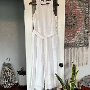 Banana Republic White Linen Ankle Length Jumpsuit w Pockets‼️